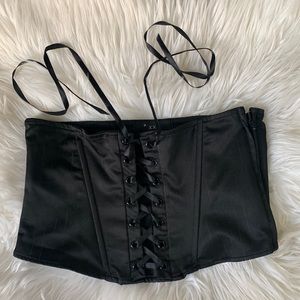 Brand: Forever21 Size: Small/Petite Color: Black